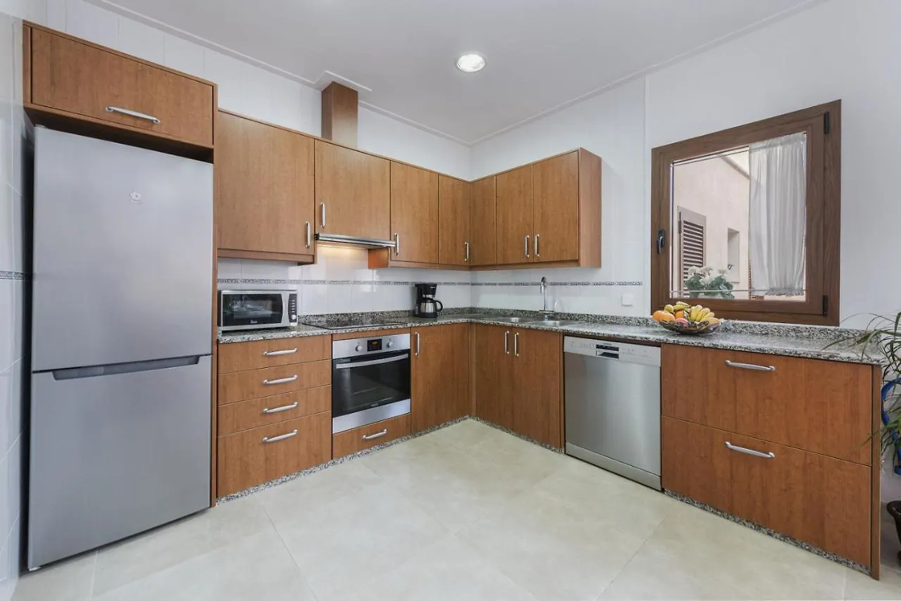 Сasa de vacaciones Sa Placeta New Reformed Large Town House With Pool Sa Pobla